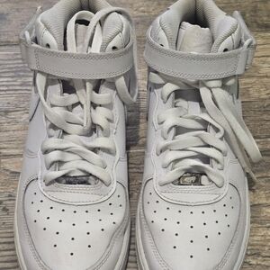  Nike Air Force 1 Mid '07 sneakers